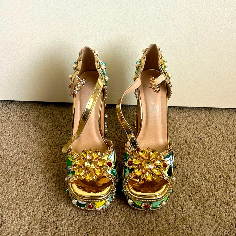 SHEIN Haute Metallic Floral Print Ankle Strap Platform Sandals